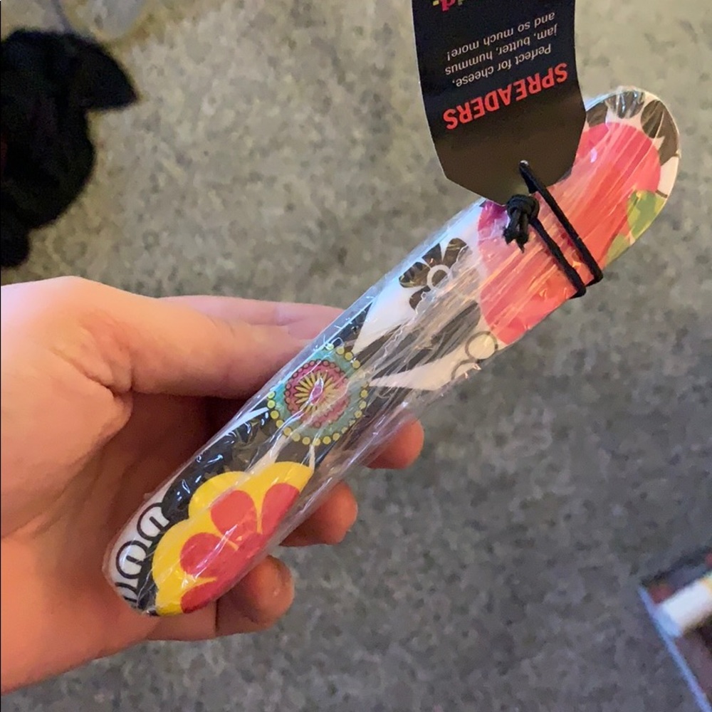 Floral Melamine Spreaders